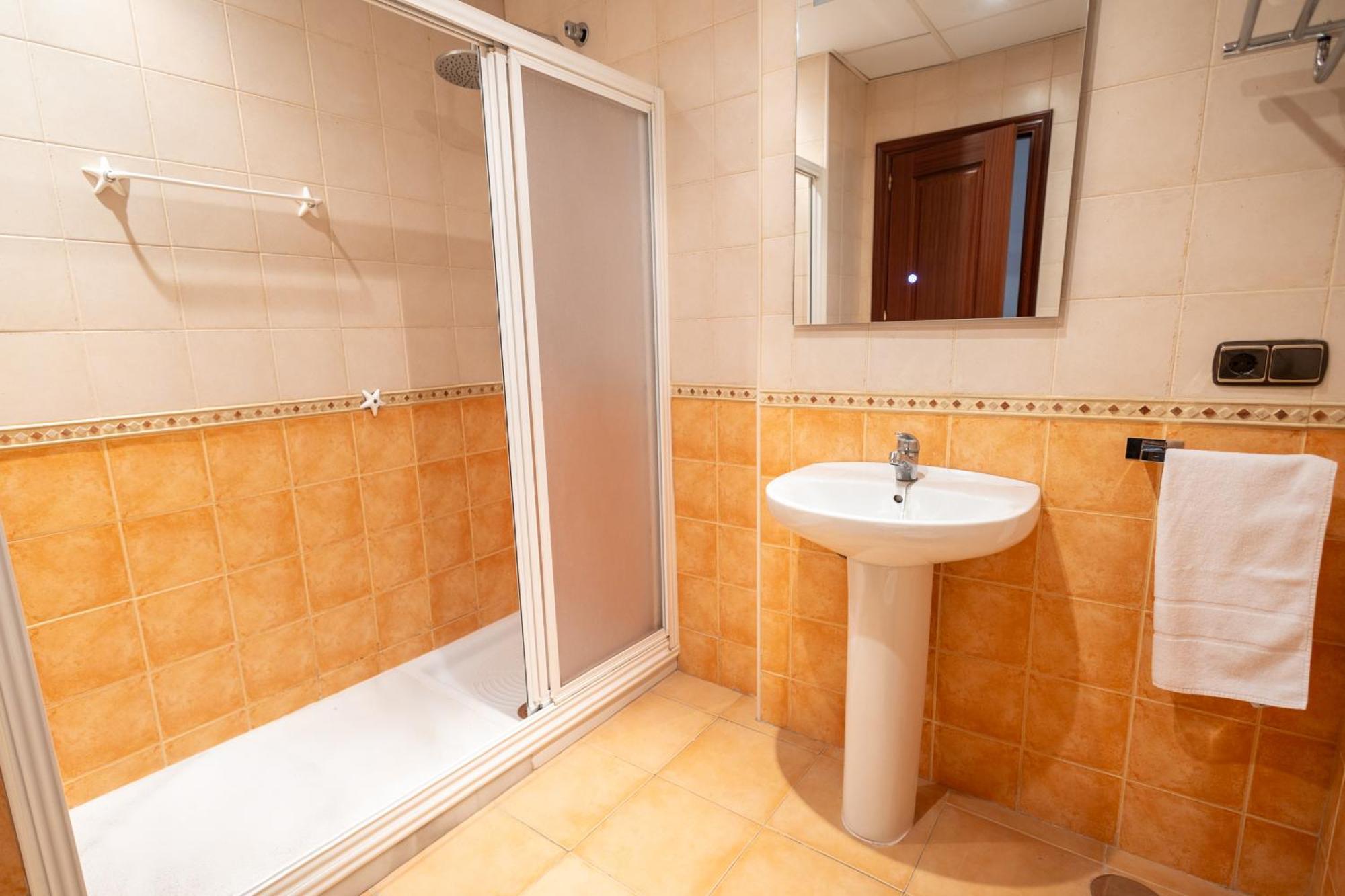 Grande Apartamento Familiar Севілья Екстер'єр фото