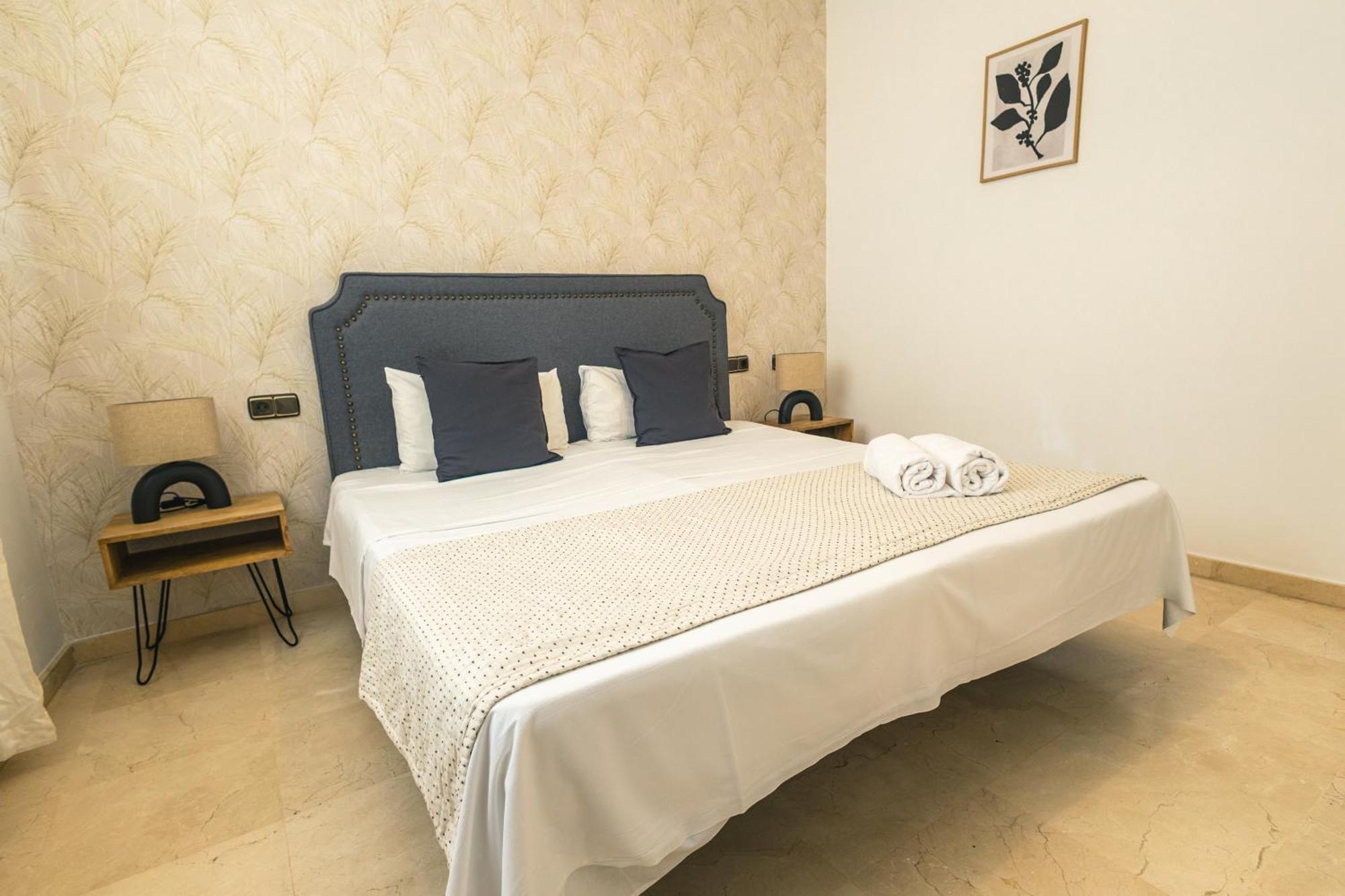 Grande Apartamento Familiar Севілья Екстер'єр фото