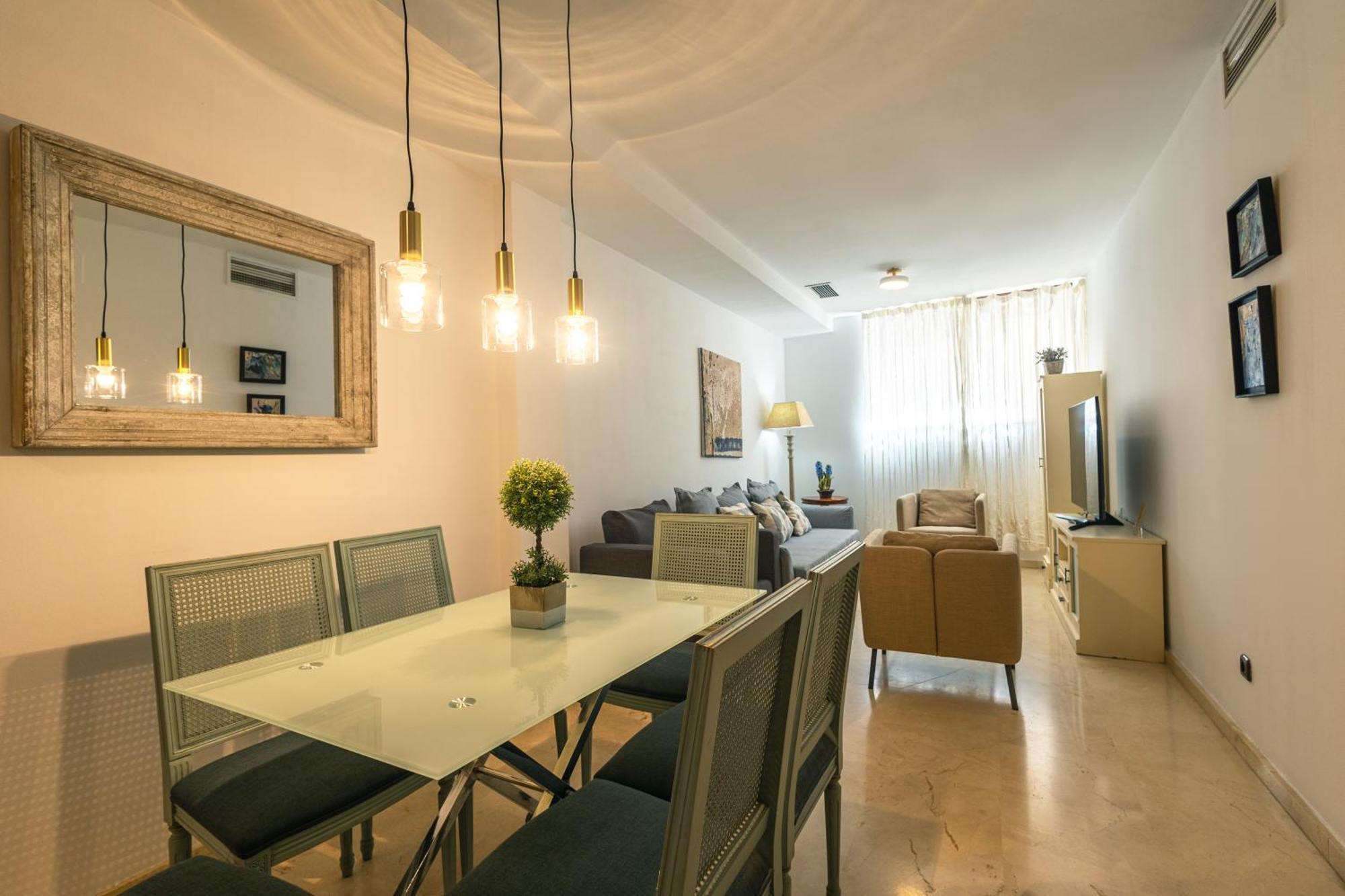 Grande Apartamento Familiar Севілья Екстер'єр фото