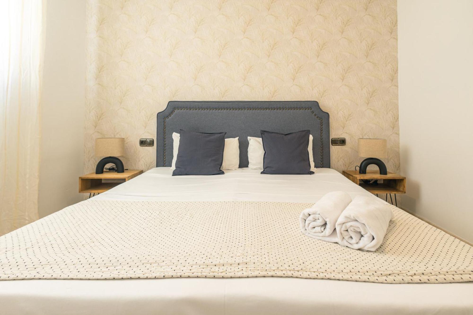 Grande Apartamento Familiar Севілья Екстер'єр фото